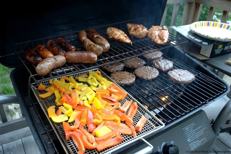 Home Maintenance Tip: Clean Your Gas BBQ Grill